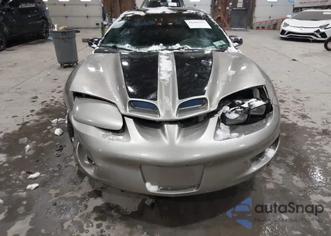 2000 Pontiac Firebird из США, поврежденный, VIN 2G2FS22K9Y2110610